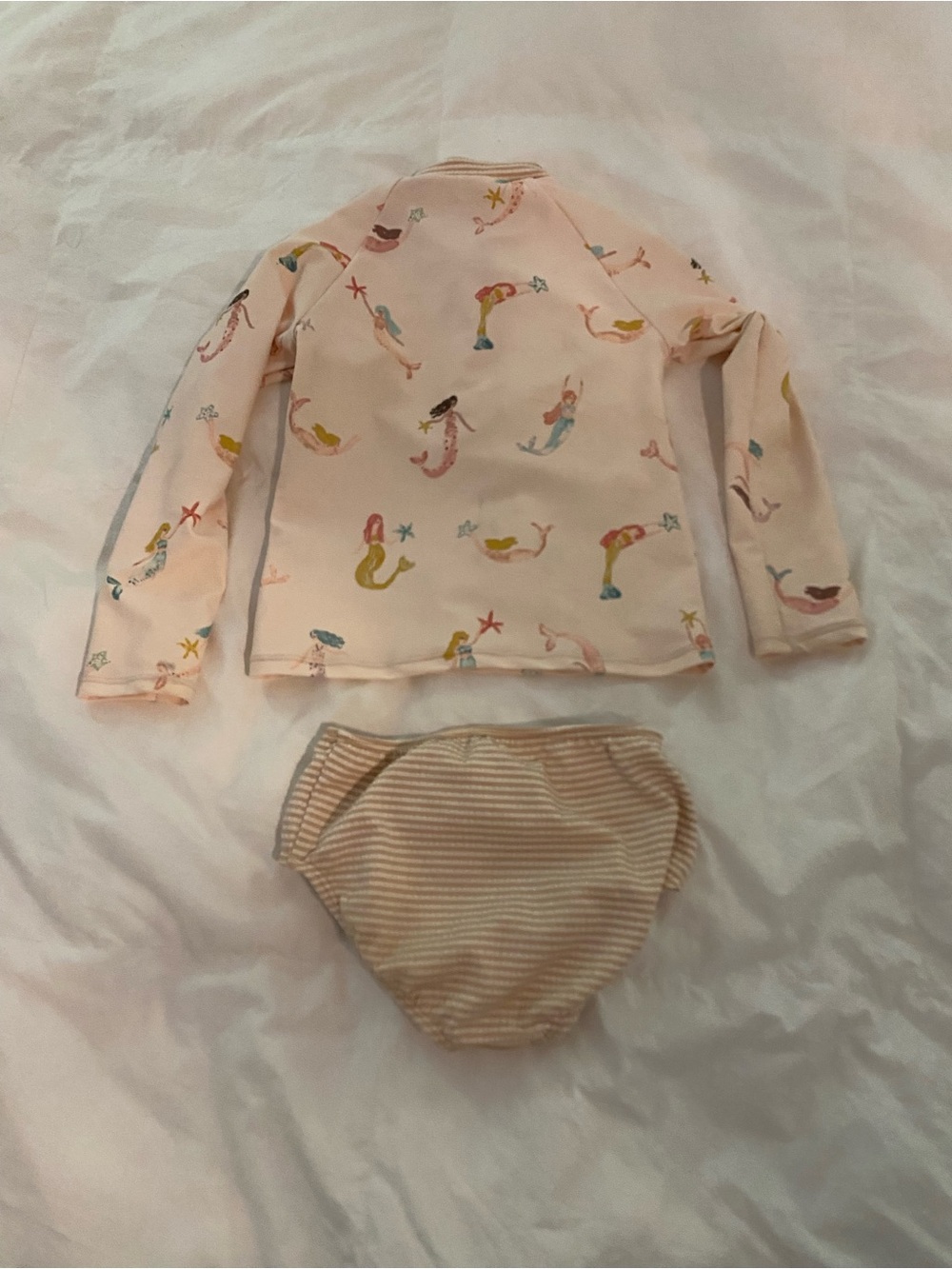 Pehr 2 piece Mermaid Rash Guard Swim Set 4-5T - Picture 5 of 5
